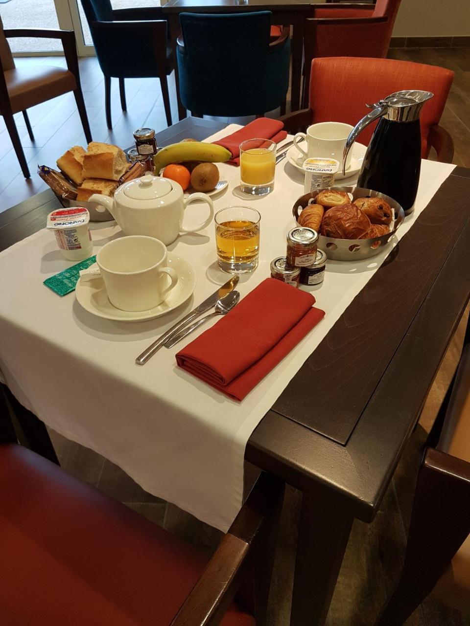 Domitys Les Greements D'Or - Residence Seniors Douarnenez Bagian luar foto